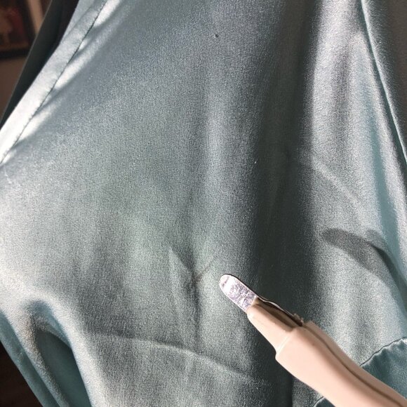 Victoria’s Secret Slip Robe Short Sleeves Side Pockets Belted Satin Aqua sz S/M - Picture 10 of 11